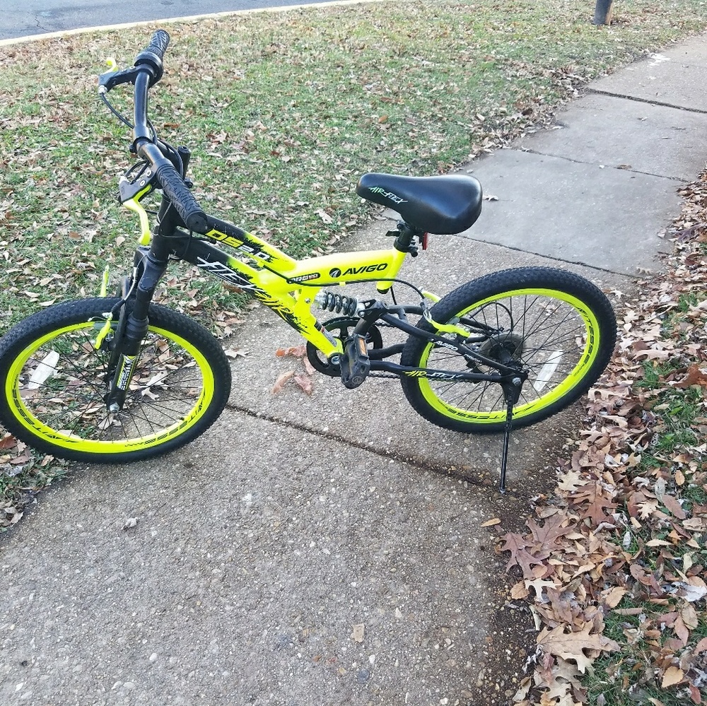 Bike - Picture 2 of 3